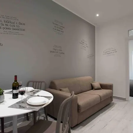 Locami Holiday&house Il Detto Casa Regina