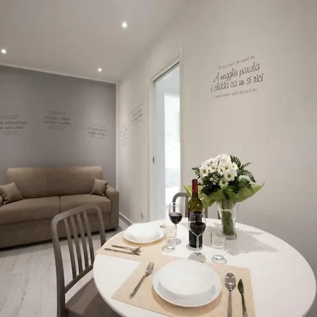 Apartment Locami Holiday&house Il Detto Casa Regina Palermo