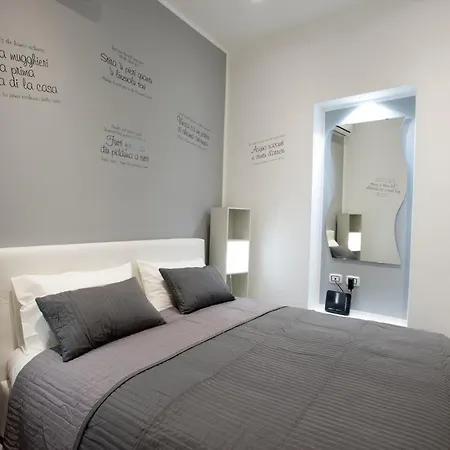 Locami Holiday&house Il Detto Casa Regina Apartment