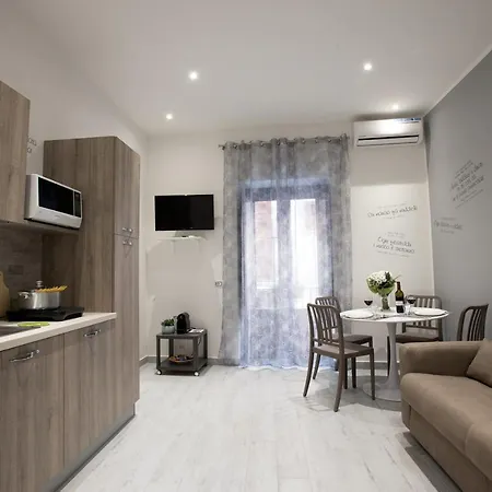 Locami Holiday&house Il Detto Casa Regina Apartment